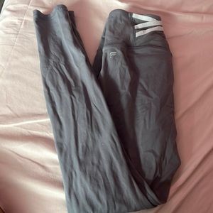 small grey and white fabletics leggings